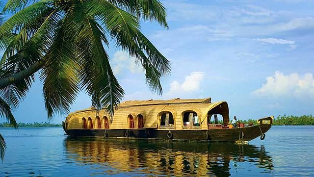 ann-holidays-kerala-backwaters